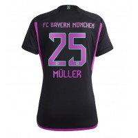 Fotballdrakt Dame Bayern Munich Thomas Muller #25 Bortedrakt 2023-24 Kortermet